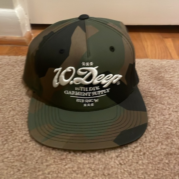 10.Deep Camo SnapBack and Five Panel Hat - Picture 2 of 9